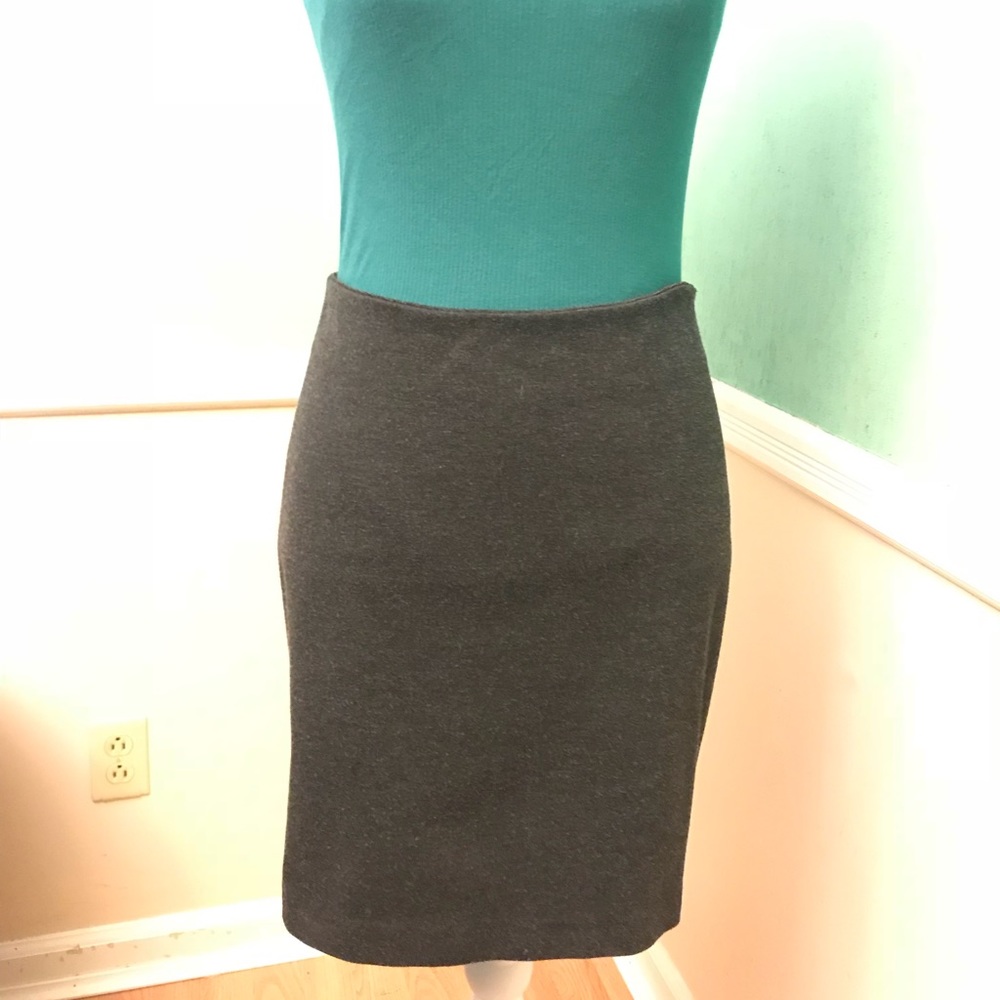 EUC Dark grey mini (knee length) skirt.
